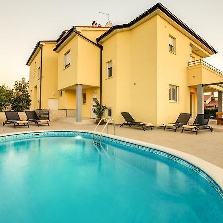Villa Cera Pula Ngoại thất bức ảnh