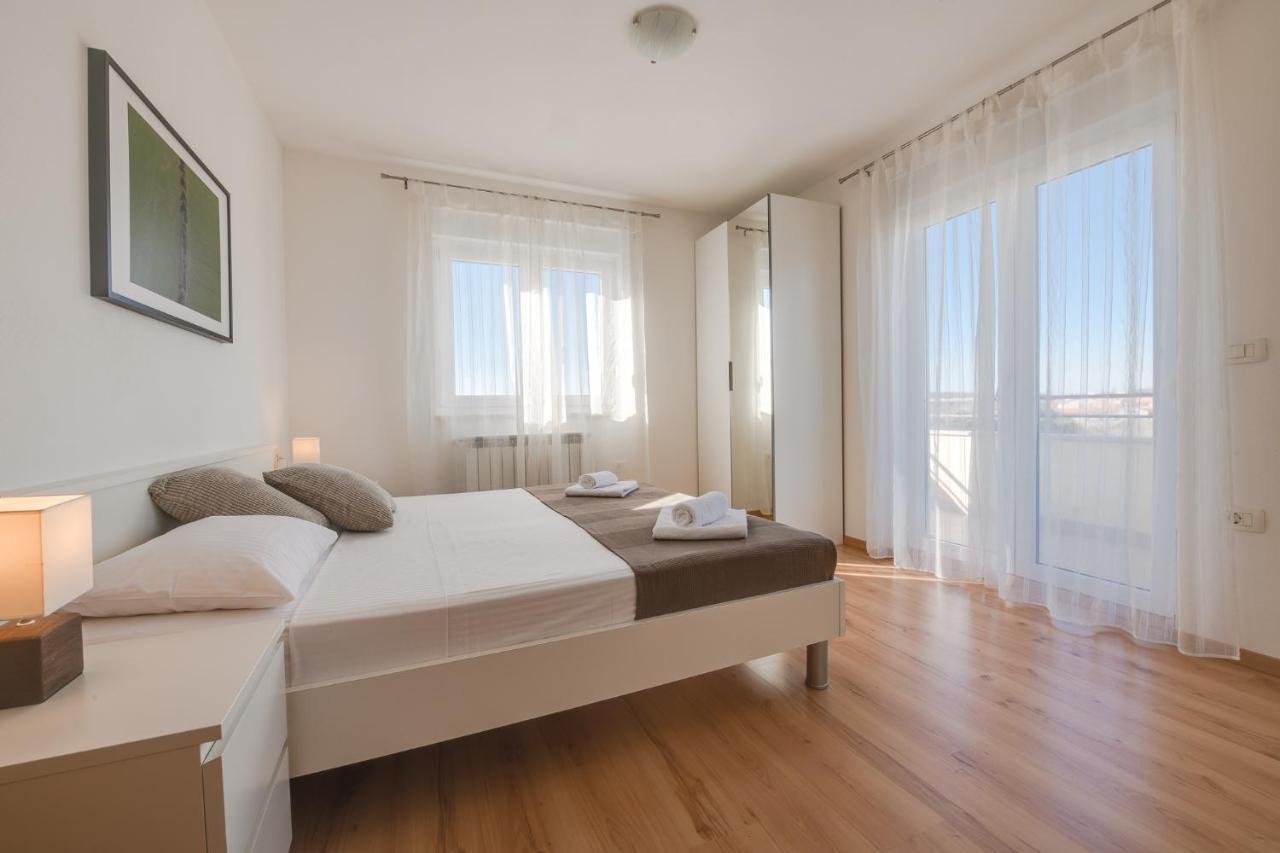 Villa Cera Pula Ngoại thất bức ảnh