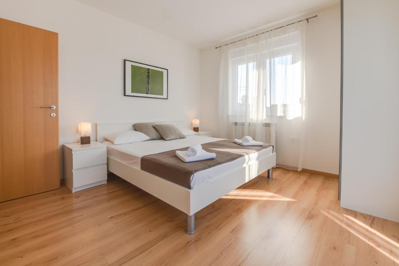 Villa Cera Pula Ngoại thất bức ảnh