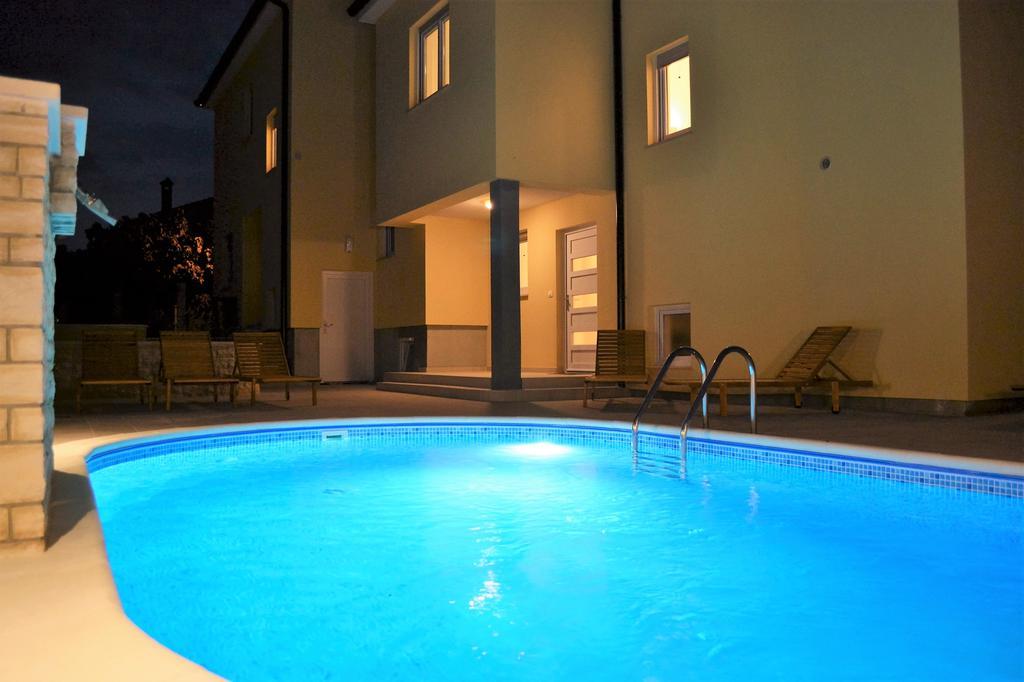 Villa Cera Pula Ngoại thất bức ảnh