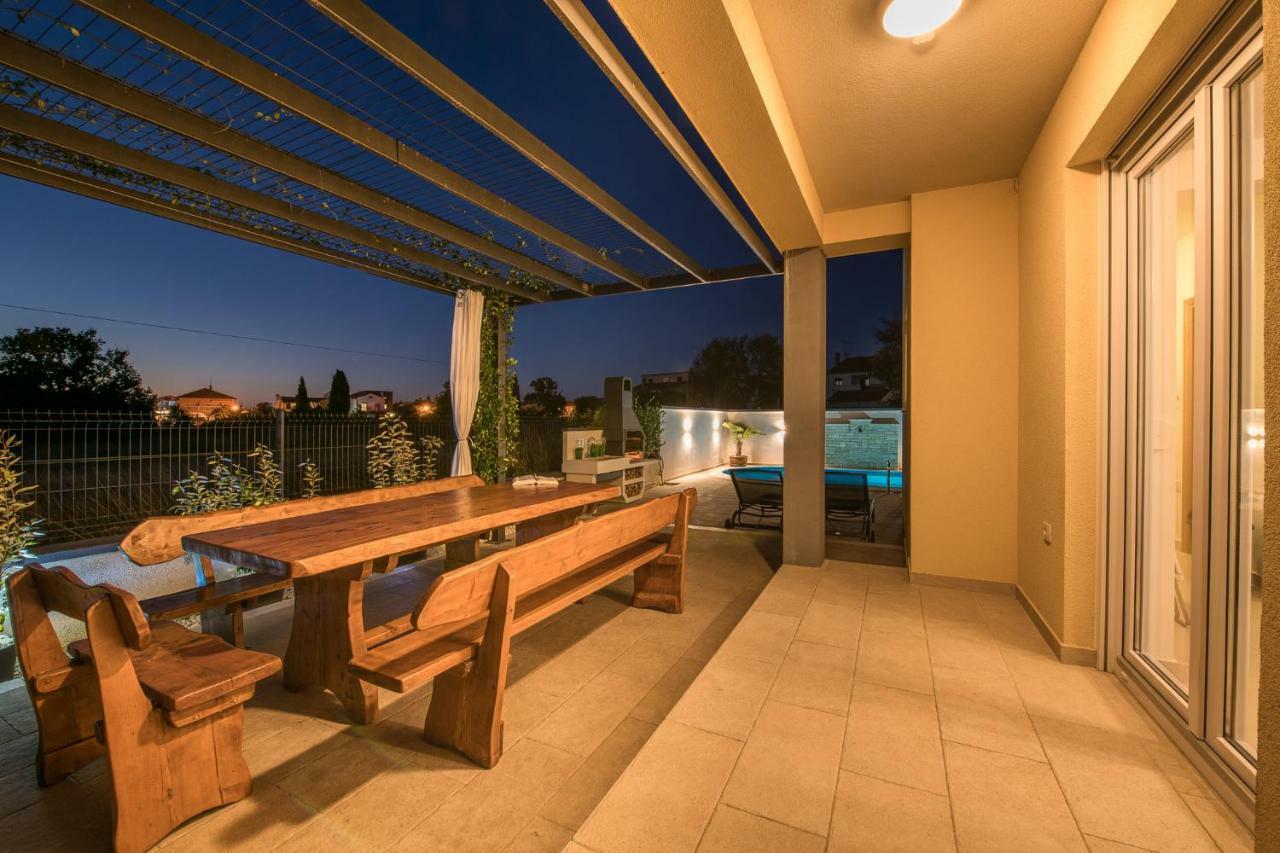 Villa Cera Pula Ngoại thất bức ảnh